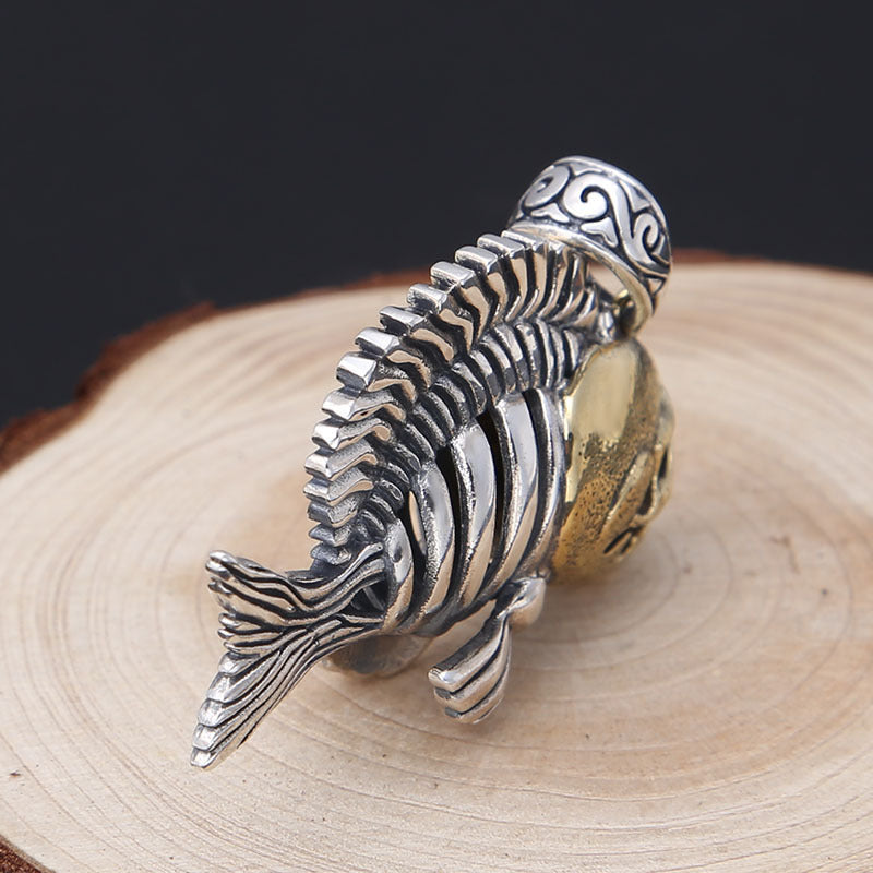 S925 Piranha Pendant Side Angle Gothic Detail